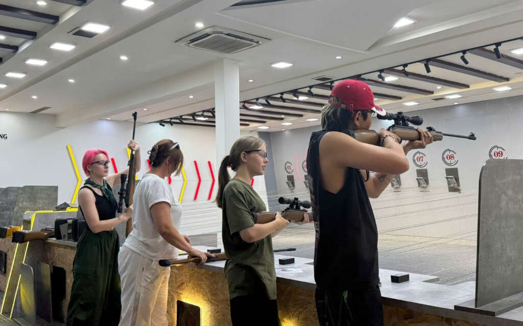 teambuilding bắn súng thể thao